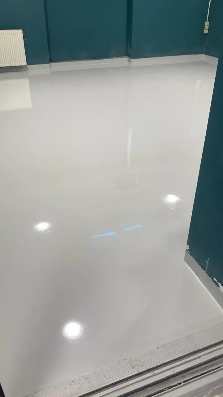 Özyıl Boya Profesyonel Epoksi Zemin Uygulaması 18