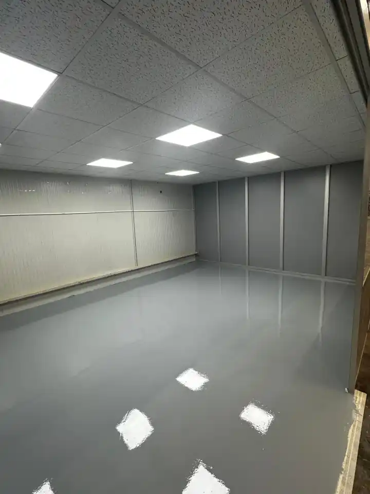 Özyıl Boya Profesyonel Epoksi Zemin Uygulaması 37