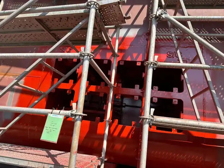 Özyıl Boya Profesyonel Epoksi Zemin Uygulaması 45