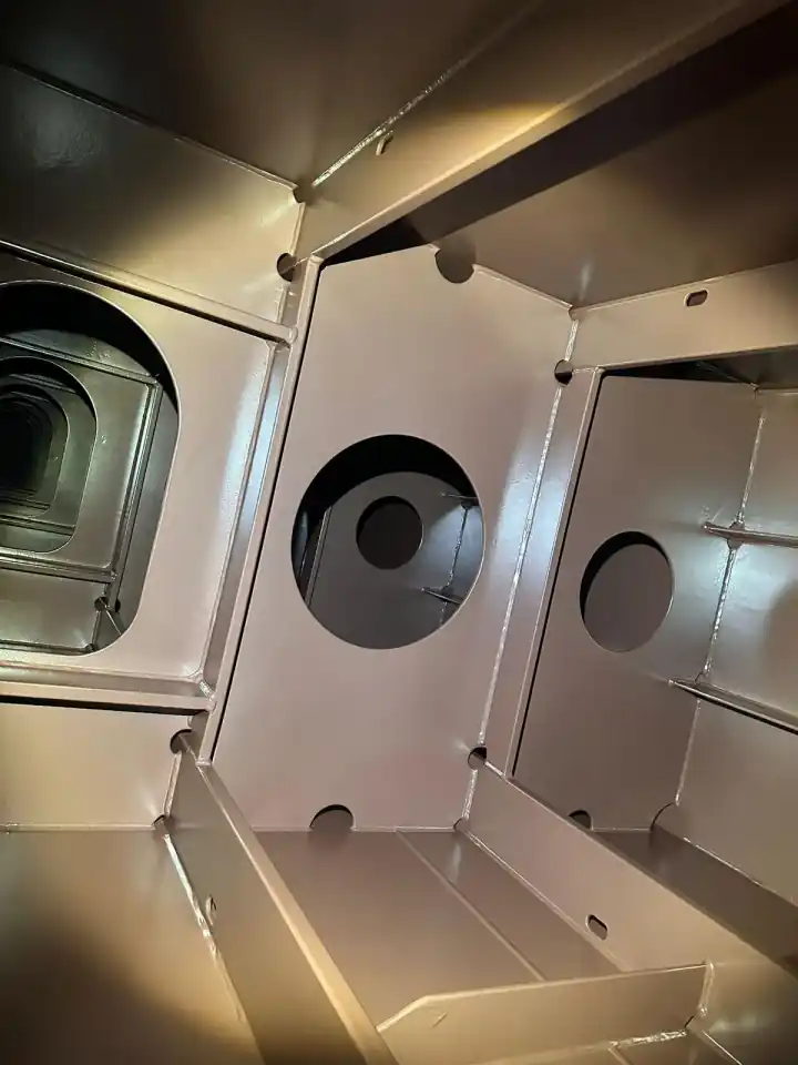 Özyıl Boya Profesyonel Epoksi Zemin Uygulaması 46